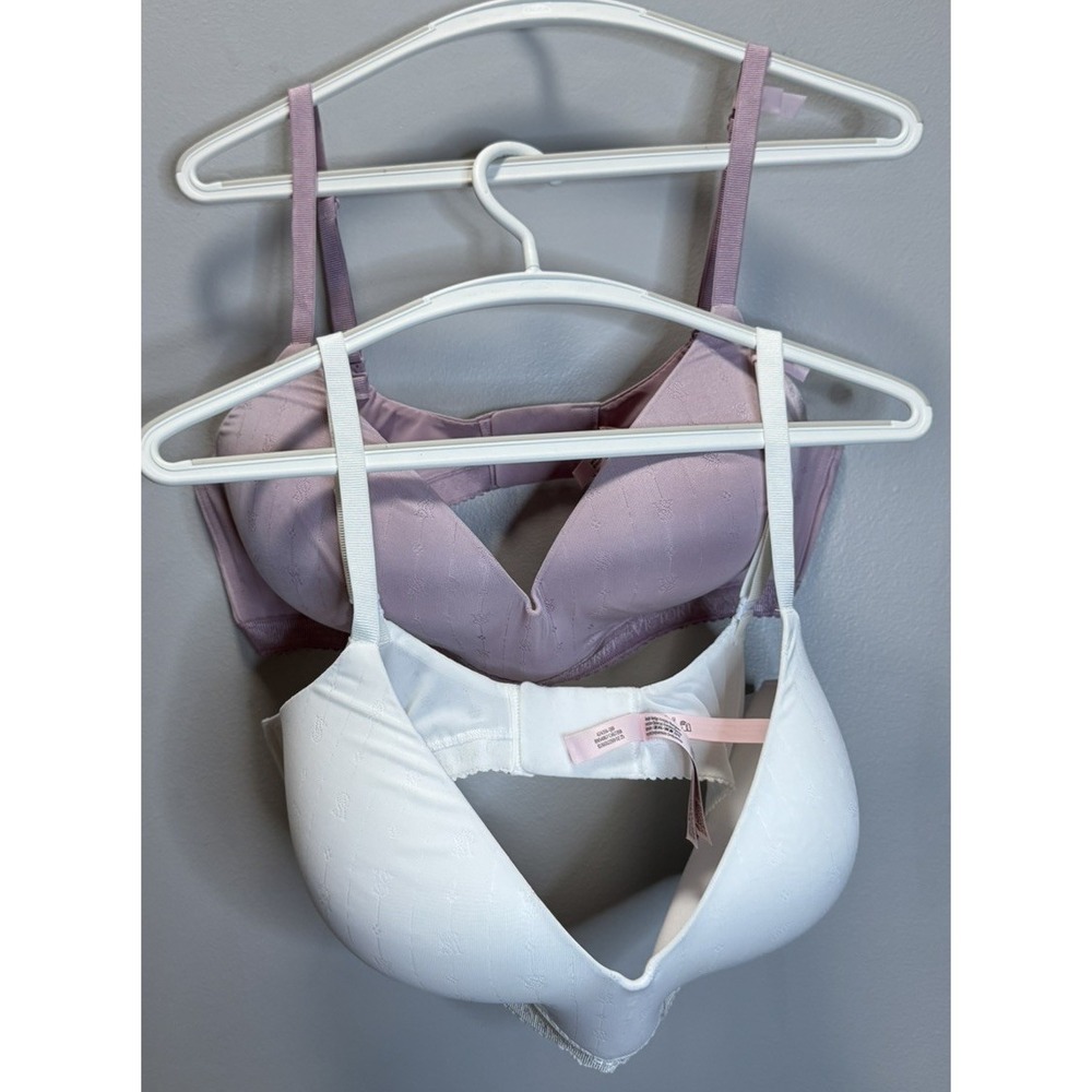 Victoria's Secret Lot of 2 Bra's Pink ,White T-Shirt Lightly Lined Wireless